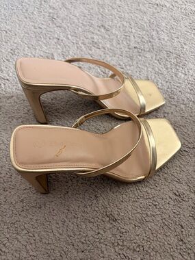 The Drop Women's Gold Strappy Square-Toe Heeled Sandals